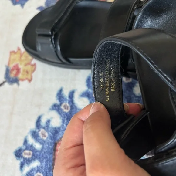 Cushionaire Black Velcro Adjustable Double Strap Slip On Sandals Size 7 - Picture 6 of 6